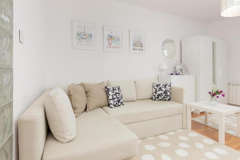 Butas Wola Oasis - Cosy Near Metro Station Warsaw
