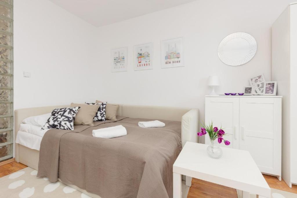 Butas Wola Oasis - Cosy Near Metro Station Warsaw